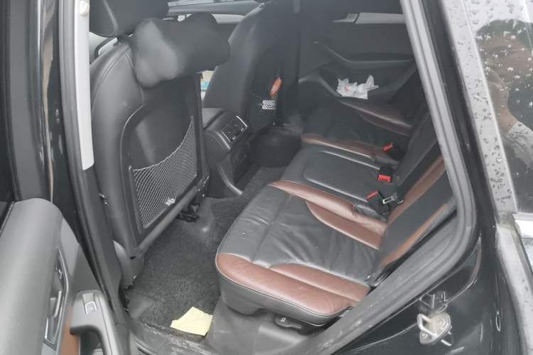 Used Audi Q5 2017 40 TFSI Technology Edition Left Rear Seat