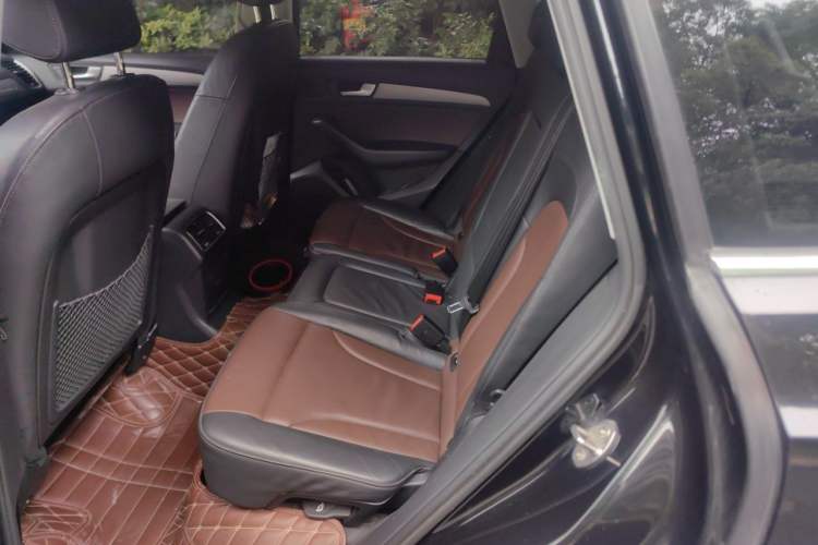 Used Audi Q5 2017 40 TFSI Ambition Edition Left Rear Seat