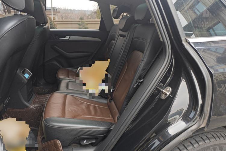 Used Audi Q5 2017 Plus 40 TFSI Ambition Model Left Rear Seat