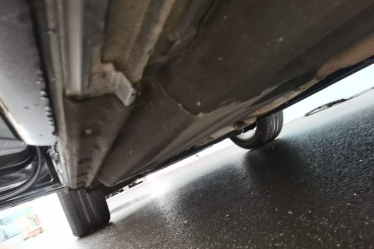 Used Audi Q5 2017 Plus 40 TFSI Ambition Model Left Side Sill