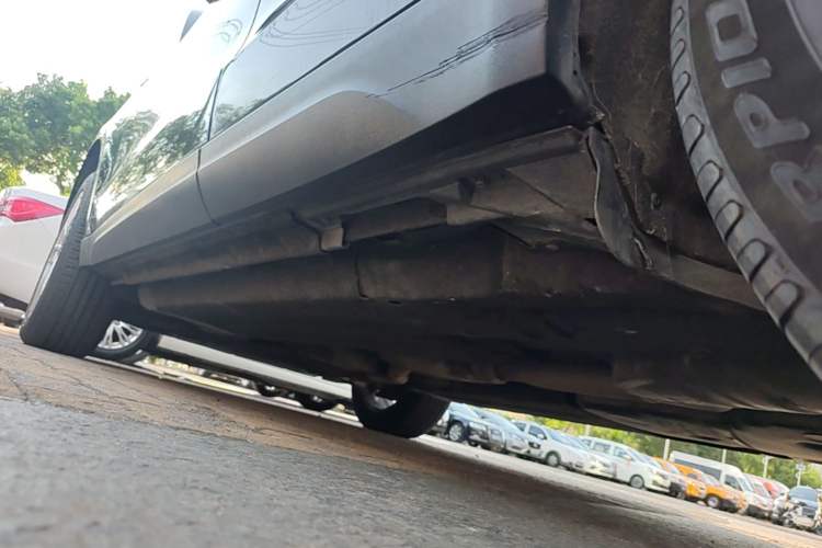 Used Audi Q5 2017 40 TFSI Technology Edition Left Side Sill