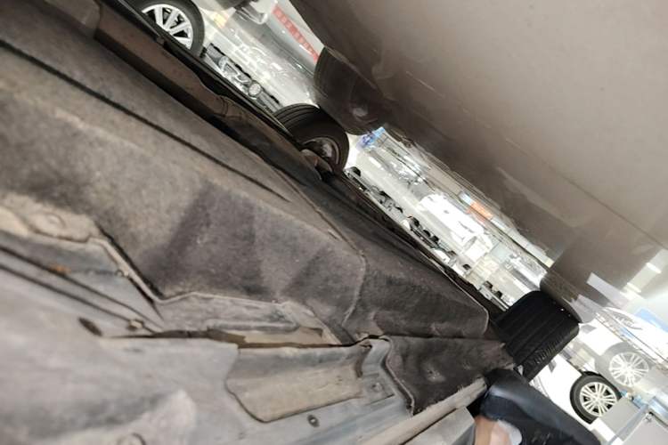 Used Audi Q5 2017 Plus 40 TFSI Technology Model Left Side Sill