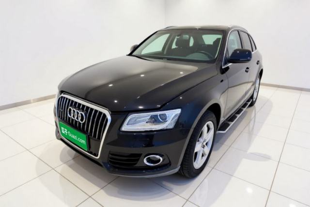 Audi Q5 2017 40 TFSI Ambition Edition مستعملة