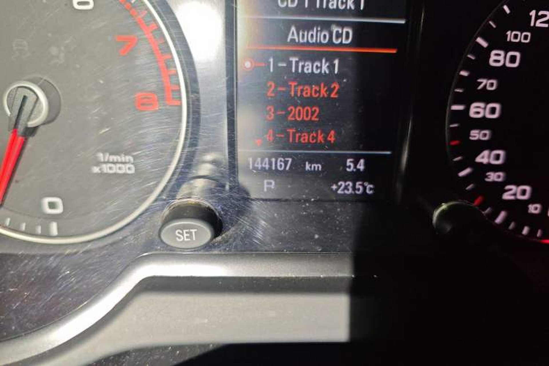 Used Audi Q5 2017 Plus 40 TFSI Technology Model Odometer Close Up
