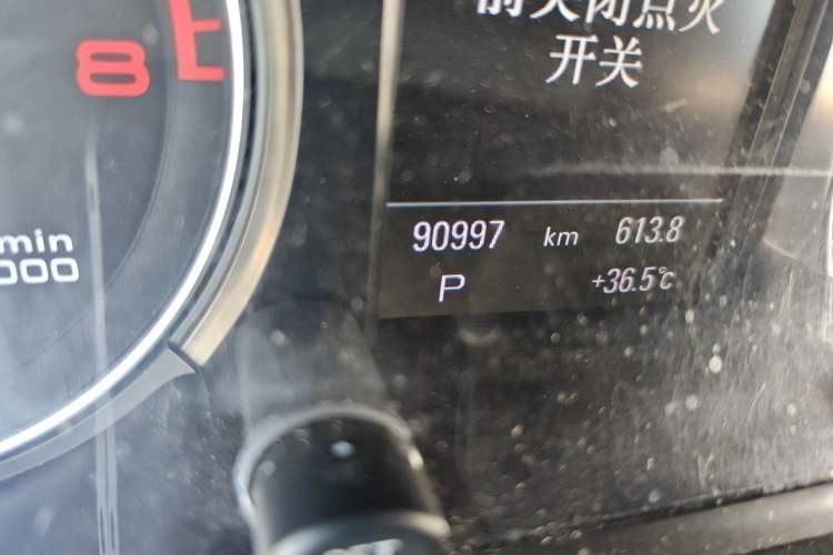 Used Audi Q5 2017 40 TFSI Technology Edition Odometer Close Up