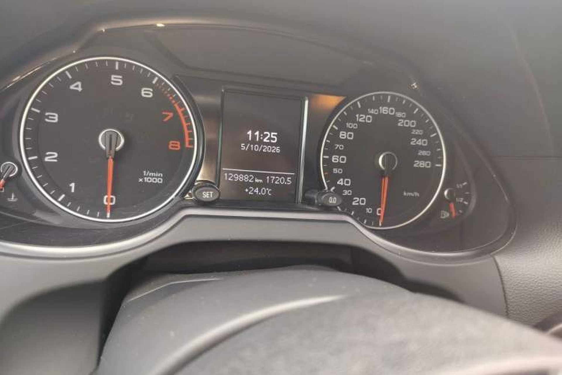 Used Audi Q5 2017 Plus 40 TFSI Technology Model Odometer Close Up