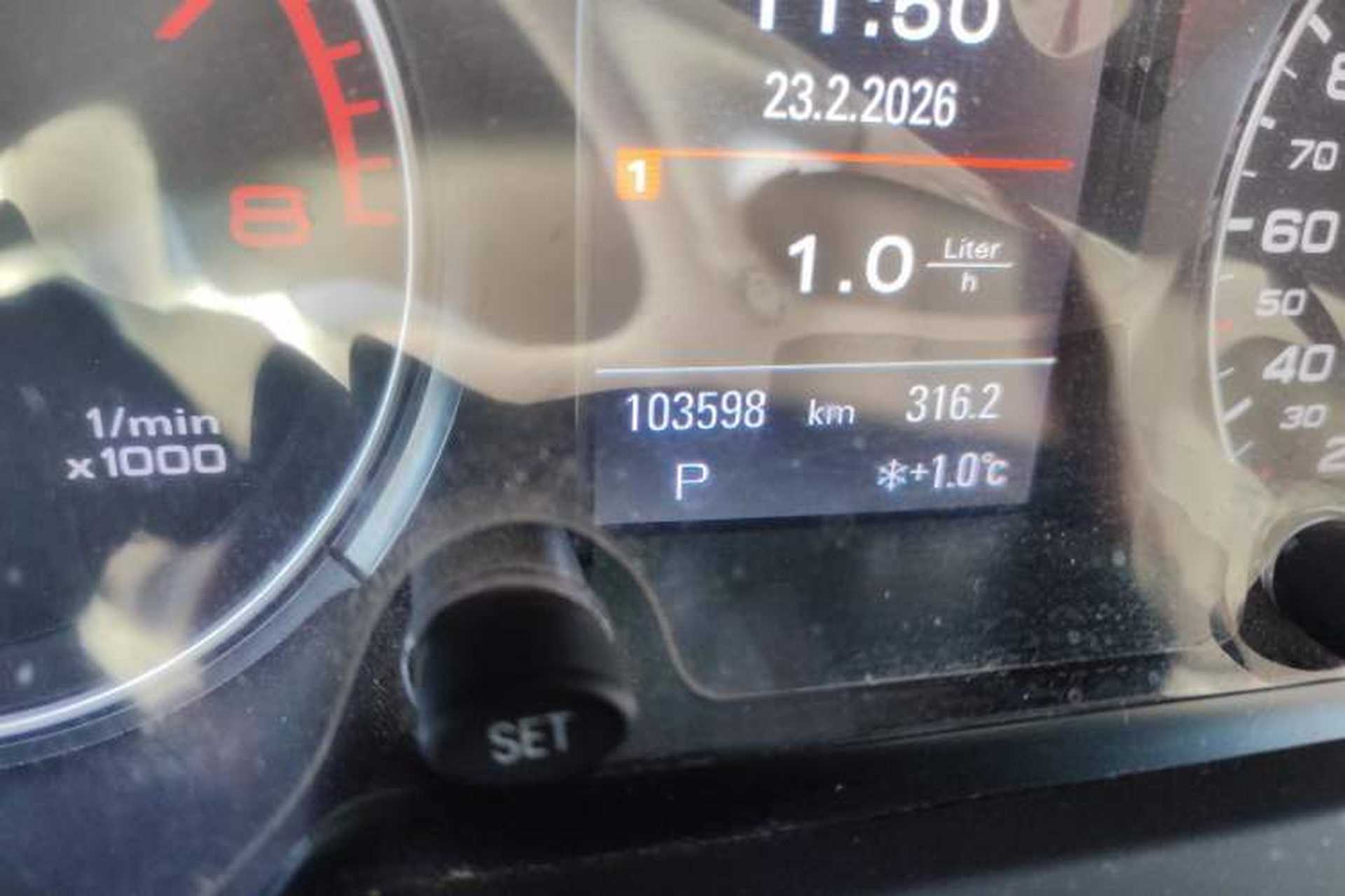 Used Audi Q5 2017 40 TFSI Technology Edition Odometer Close Up