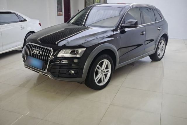 Used Audi Q5 2017 Plus 40 TFSI Technology Model