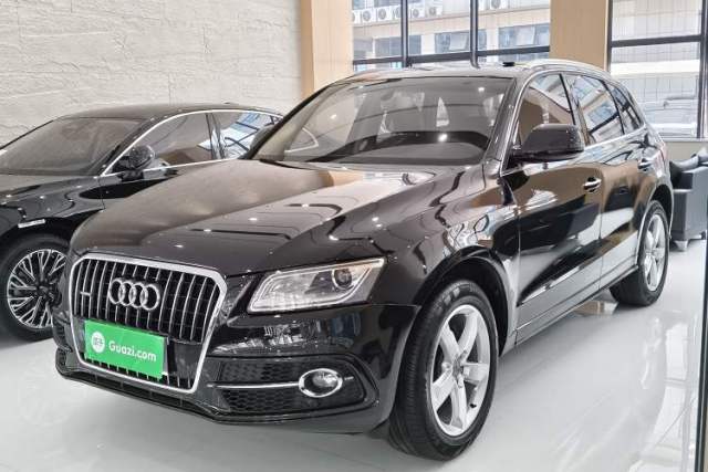 Used Audi Q5 2017 Plus 40 TFSI Ambition Model