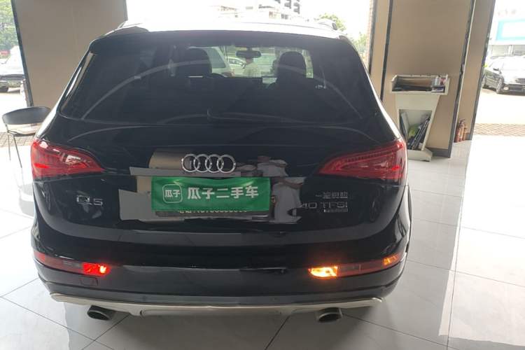 Used Audi Q5 2017 Plus 40 TFSI Technology Model Rear
