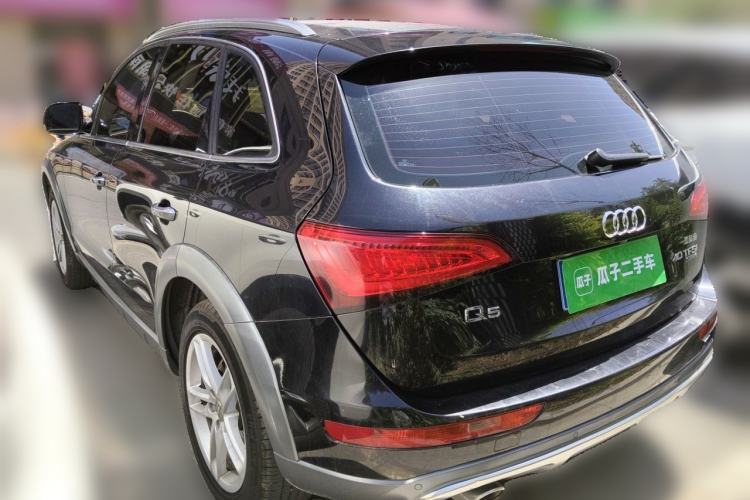 Used Audi Q5 2017 Plus 40 TFSI Technology Model Rear Left 45 Deg