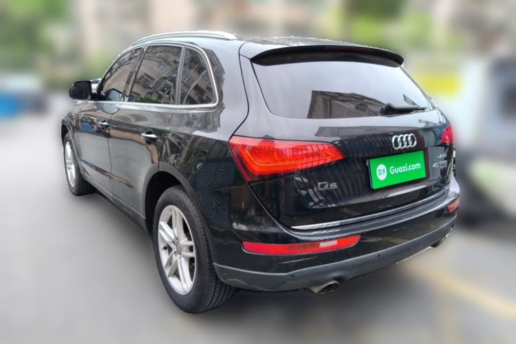 Used Audi Q5 2017 40 TFSI Comfort Model Rear Left 45 Deg