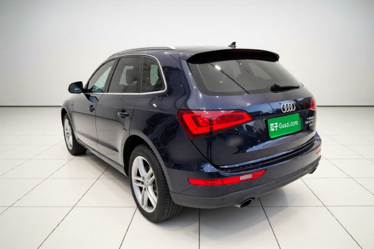Used Audi Q5 2017 Plus 40 TFSI Ambition Model Rear Left 45 Deg