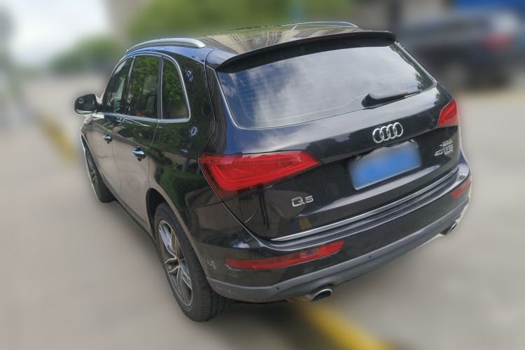 Used Audi Q5 2017 Plus 40 TFSI Ambition Model Rear Left 45 Deg