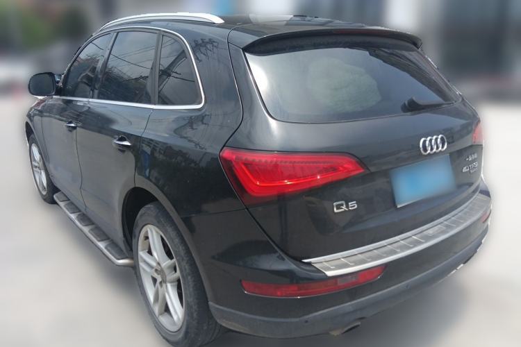 Used Audi Q5 2017 40 TFSI Comfort Model Rear Left 45 Deg