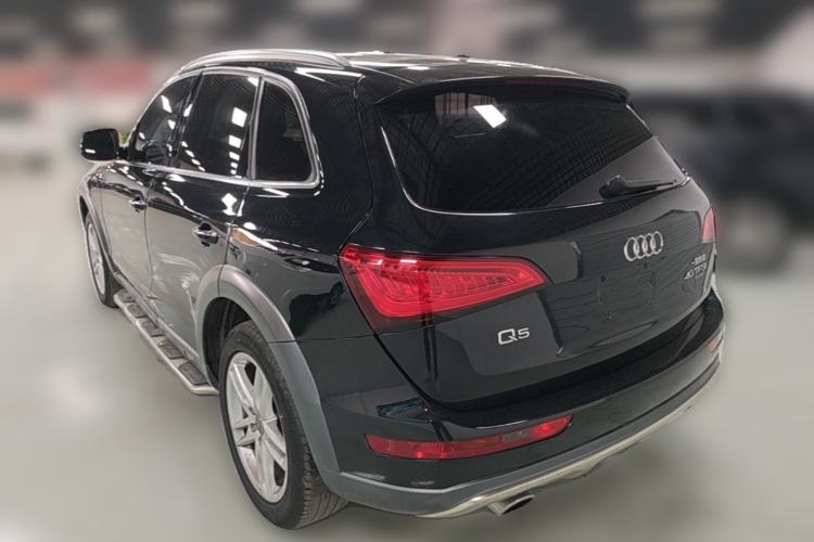 Used Audi Q5 2017 40 TFSI Technology Edition Rear Left 45 Deg
