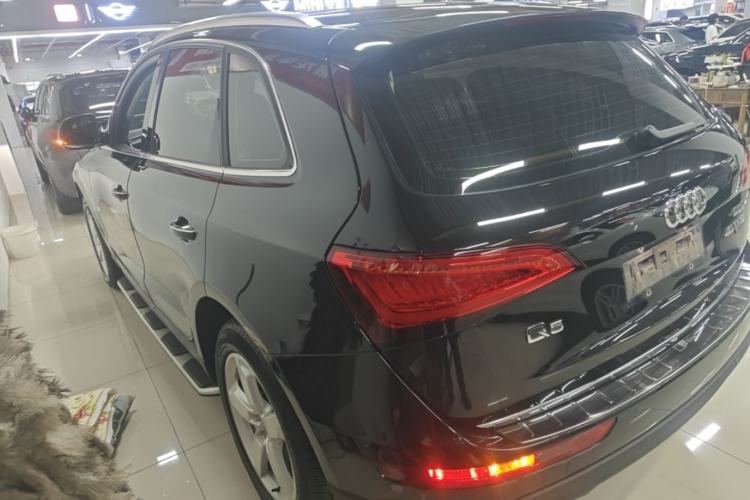 Used Audi Q5 2017 40 TFSI Ambition Edition Rear Left 45 Deg