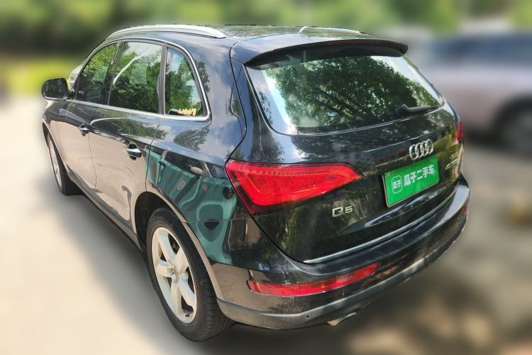 Used Audi Q5 2017 Plus 40 TFSI Ambition Model Rear Left 45 Deg