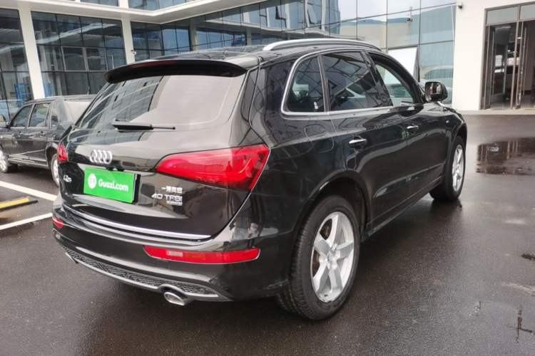 Used Audi Q5 2017 Plus 40 TFSI Ambition Model Rear Right 45 Deg