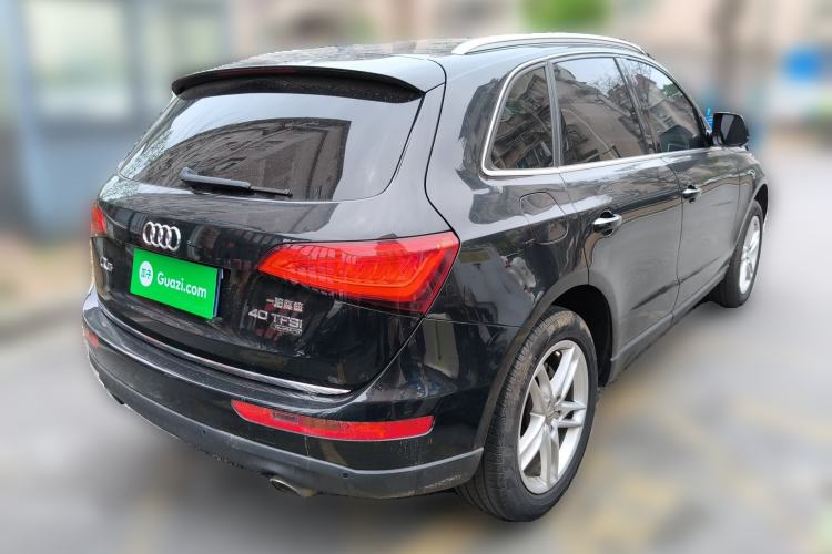 Used Audi Q5 2017 40 TFSI Comfort Model Rear Right 45 Deg