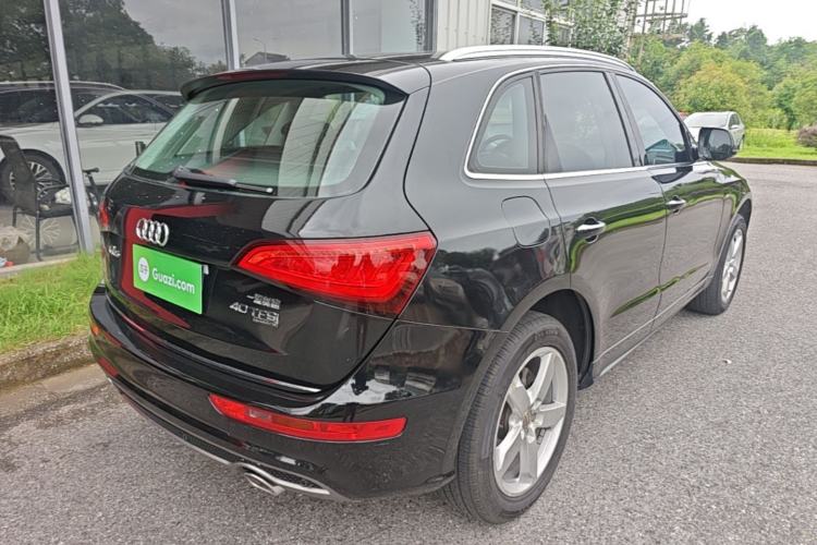 Used Audi Q5 2017 Plus 40 TFSI Ambition Model Rear Right 45 Deg