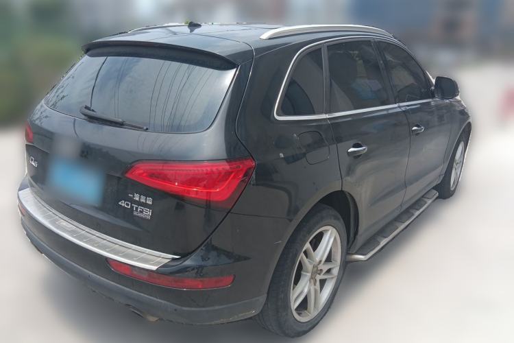 Used Audi Q5 2017 40 TFSI Comfort Model Rear Right 45 Deg