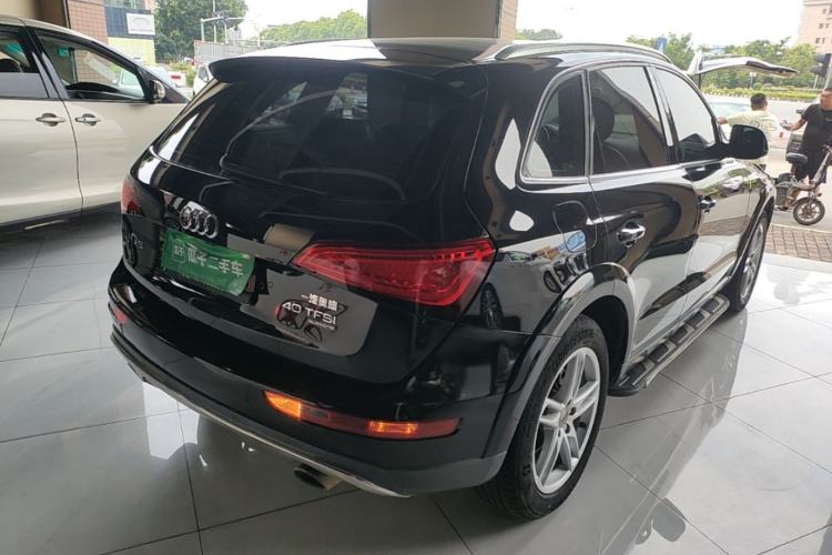 Used Audi Q5 2017 Plus 40 TFSI Technology Model Rear Right 45 Deg