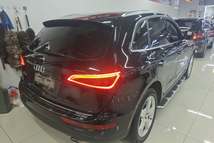 Used Audi Q5 2017 40 TFSI Ambition Edition Rear Right 45 Deg