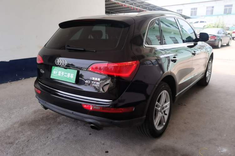 Used Audi Q5 2017 40 TFSI Technology Edition Rear Right 45 Deg