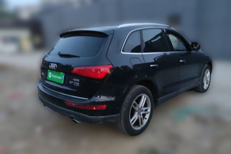 Used Audi Q5 2017 40 TFSI Comfort Model Rear Right 45 Deg