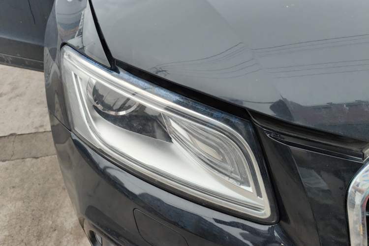 Used Audi Q5 2017 Plus 40 TFSI Ambition Model Right Front Headlight
