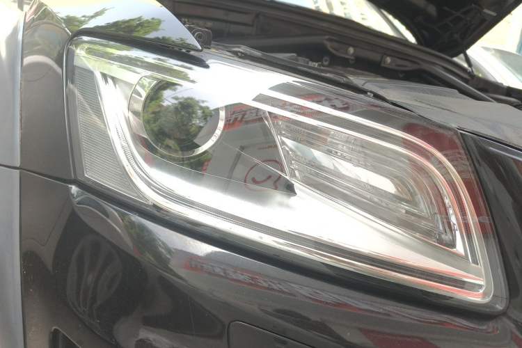 Used Audi Q5 2017 Plus 40 TFSI Technology Model Right Front Headlight