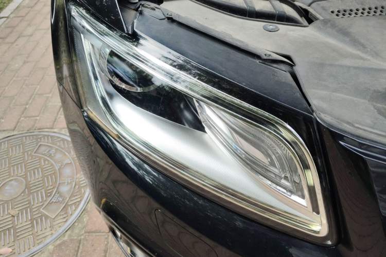 Used Audi Q5 2017 Plus 40 TFSI Ambition Model Right Front Headlight