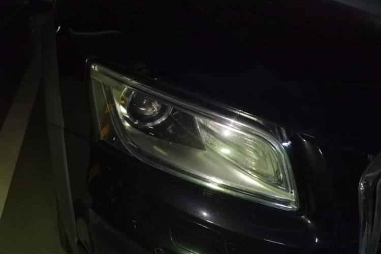 Used Audi Q5 2017 Plus 40 TFSI Technology Model Right Front Headlight