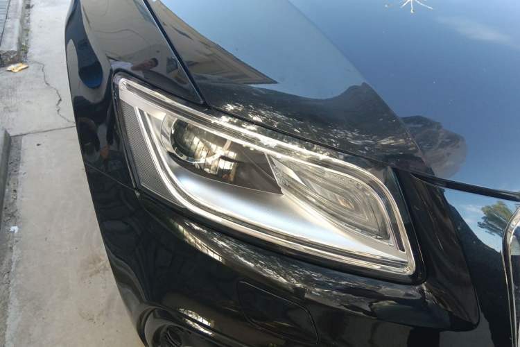 Used Audi Q5 2017 Plus 40 TFSI Ambition Model Right Front Headlight
