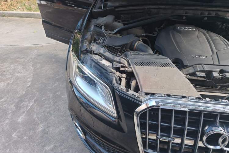 Used Audi Q5 2017 Plus 40 TFSI Ambition Model Right Front Headlight