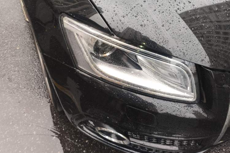 Used Audi Q5 2017 Plus 40 TFSI Ambition Model Right Front Headlight