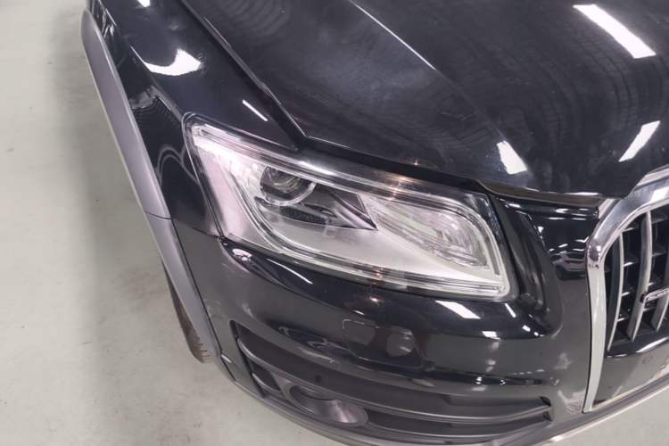 Used Audi Q5 2017 40 TFSI Comfort Model Right Front Headlight