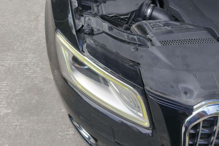 Used Audi Q5 2017 Plus 40 TFSI Ambition Model Right Front Headlight