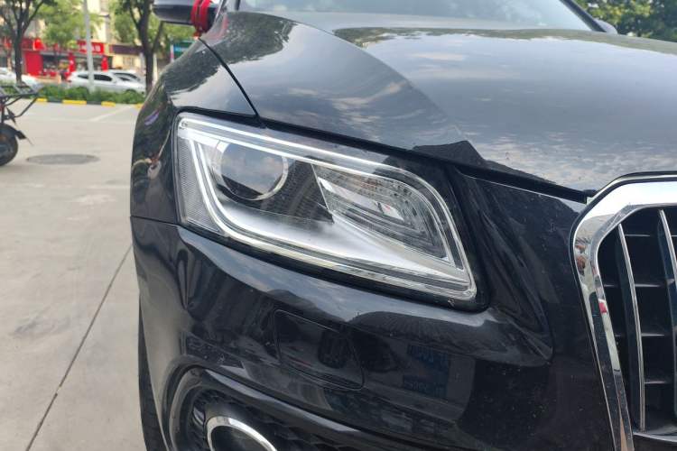 Used Audi Q5 2017 Plus 40 TFSI Ambition Model Right Front Headlight