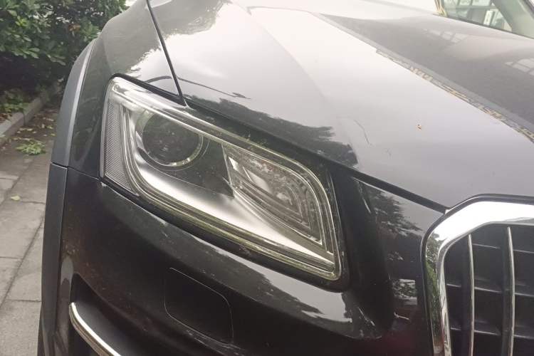 Used Audi Q5 2017 Plus 40 TFSI Technology Model Right Front Headlight