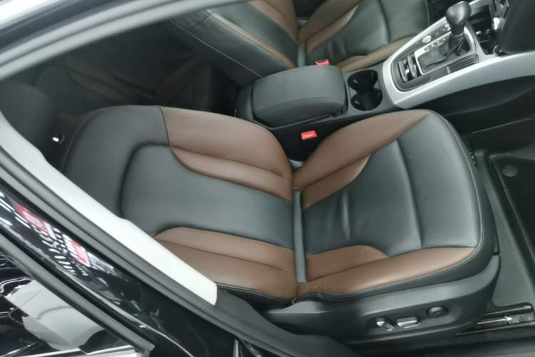 Used Audi Q5 2017 Plus 40 TFSI Technology Model Right Front Seat