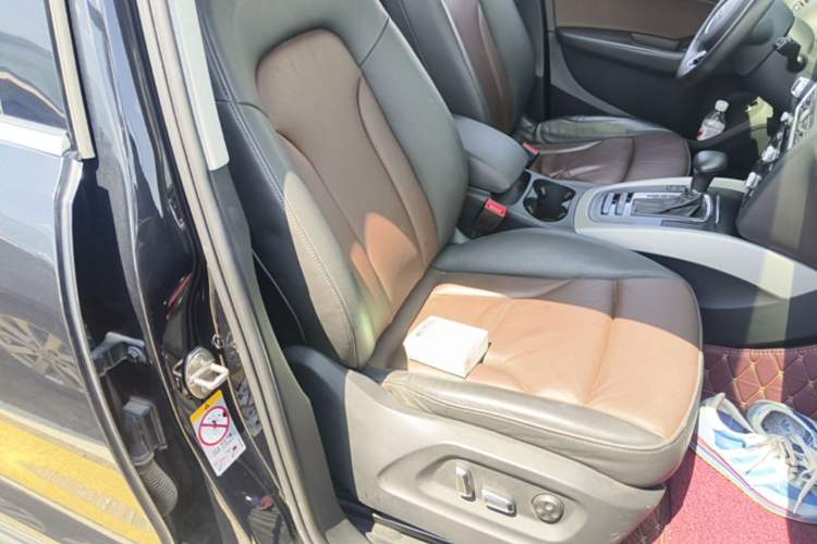 Used Audi Q5 2017 40 TFSI Ambition Edition Right Front Seat