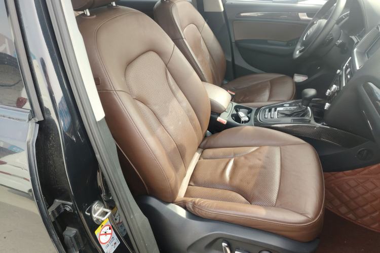 Used Audi Q5 2017 40 TFSI Technology Edition Right Front Seat
