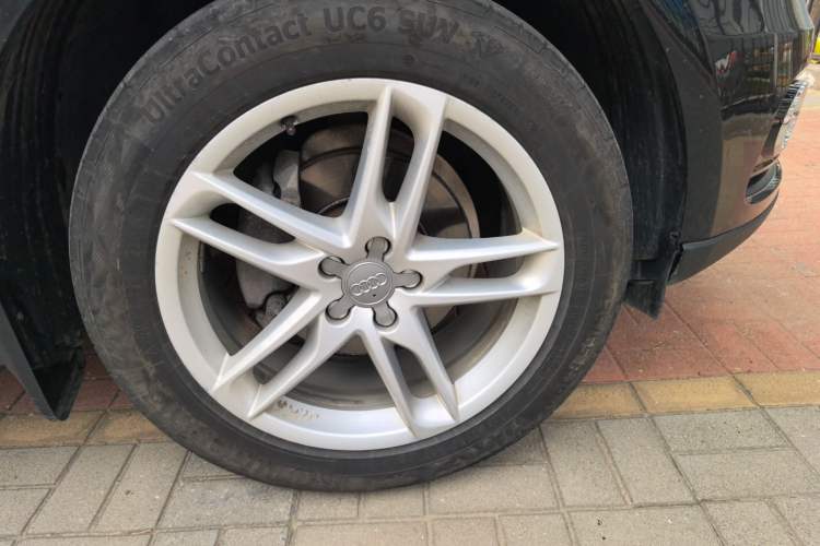 Used Audi Q5 2017 40 TFSI Technology Edition Right Front Wheel Hub