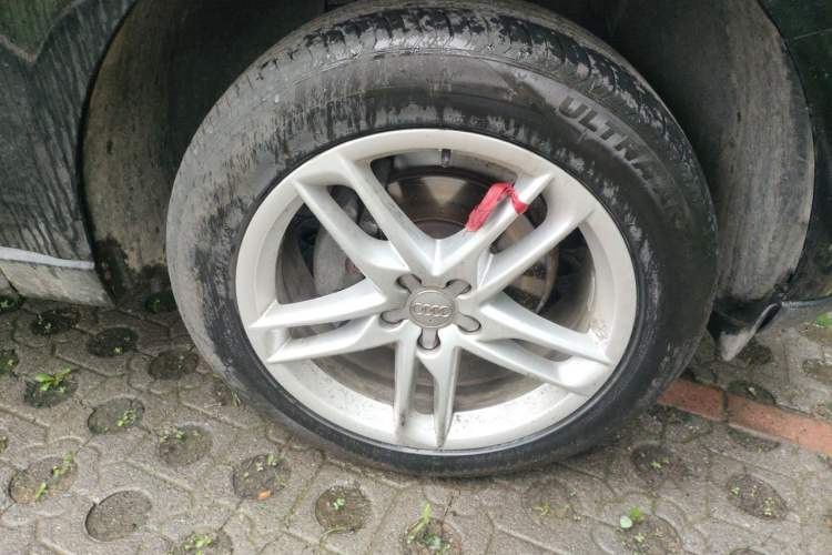 Used Audi Q5 2017 Plus 40 TFSI Technology Model Right Front Wheel Hub