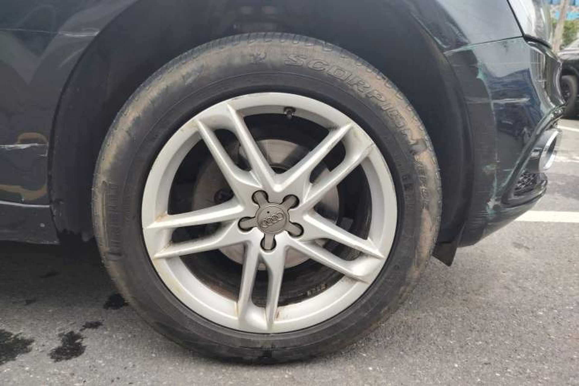 Used Audi Q5 2017 Plus 40 TFSI Technology Model Right Front Wheel Hub