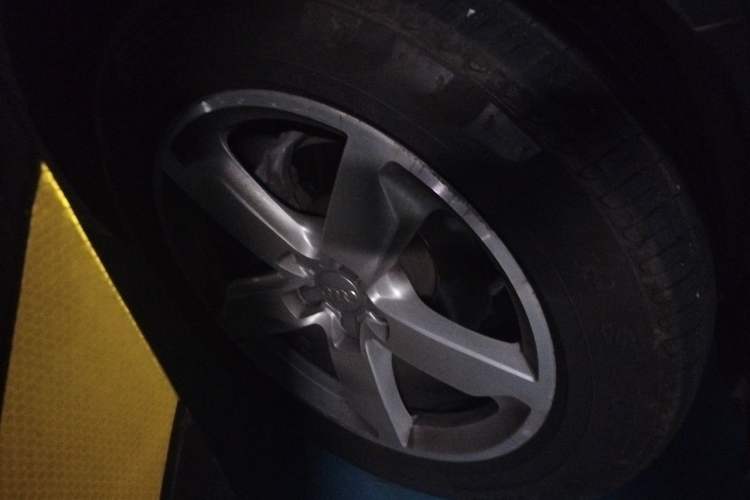 Used Audi Q5 2017 Plus 40 TFSI Ambition Model Right Front Wheel Hub