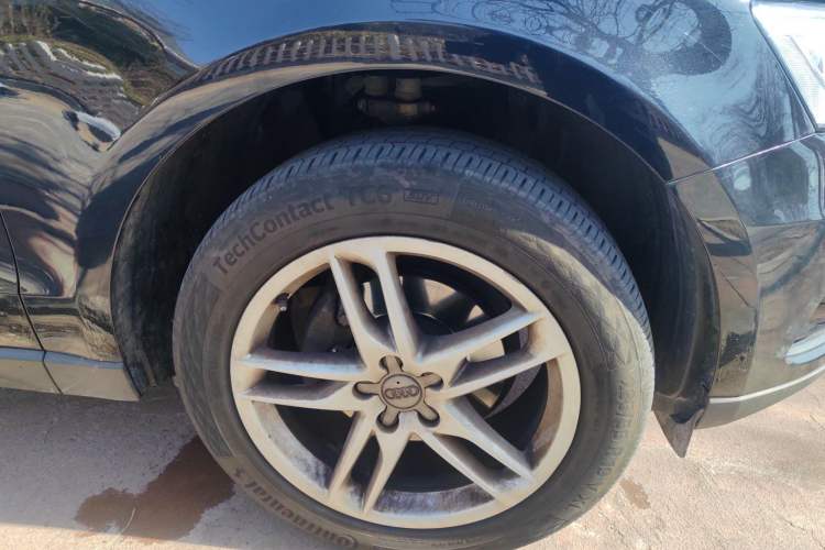 Used Audi Q5 2017 40 TFSI Technology Edition Right Front Wheel Hub