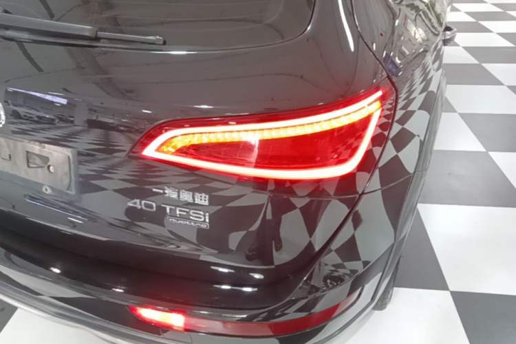 Used Audi Q5 2017 Plus 40 TFSI Technology Model Right Rear Taillight